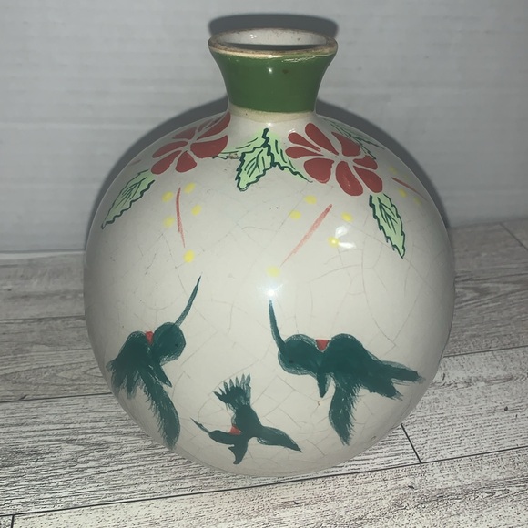 Hand painted Pottery Hummingbird feeder - Picture 4 of 5
